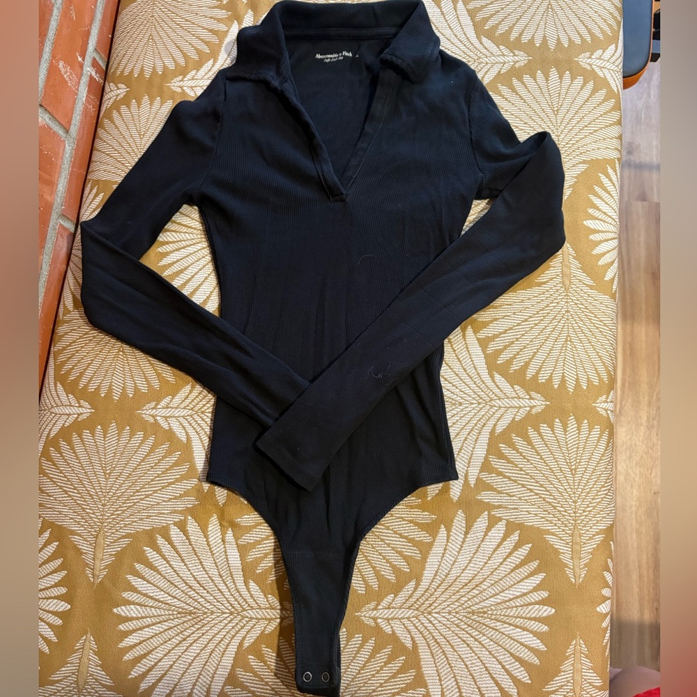 Abercrombie & Fitch super soft ribbed collared body suit